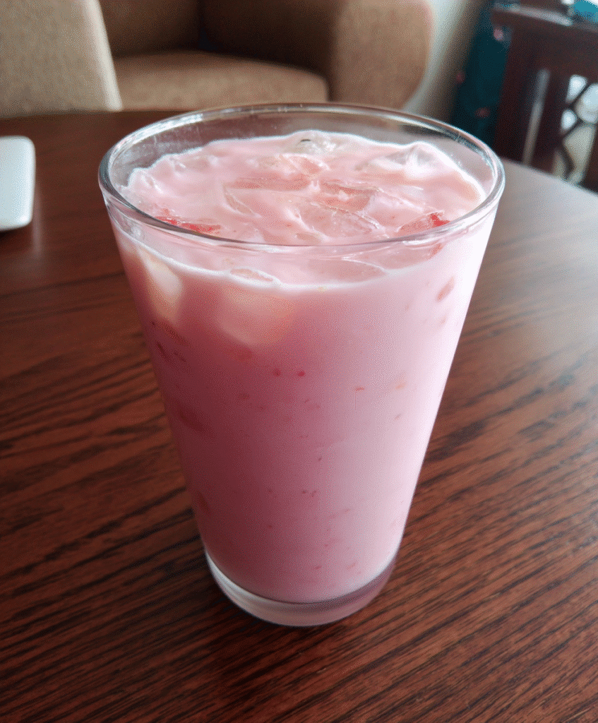 Smoothie King Strawberry Yogurt Delight served with garnish.
