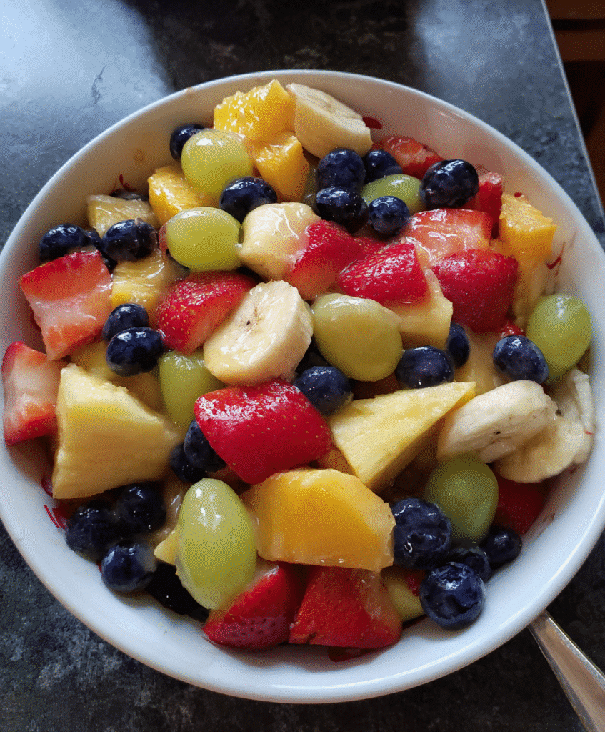 Fresh Fruit Salad with Peach Pie Filling – A Sweet, Refreshing Treat